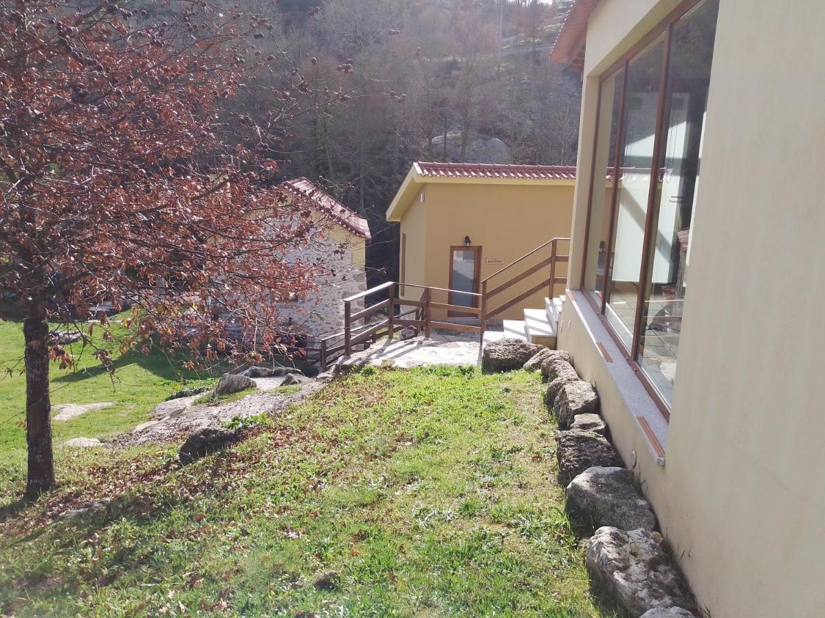 Q.Ta Moinhos Da Ponte Hotell Tábua Exteriör bild